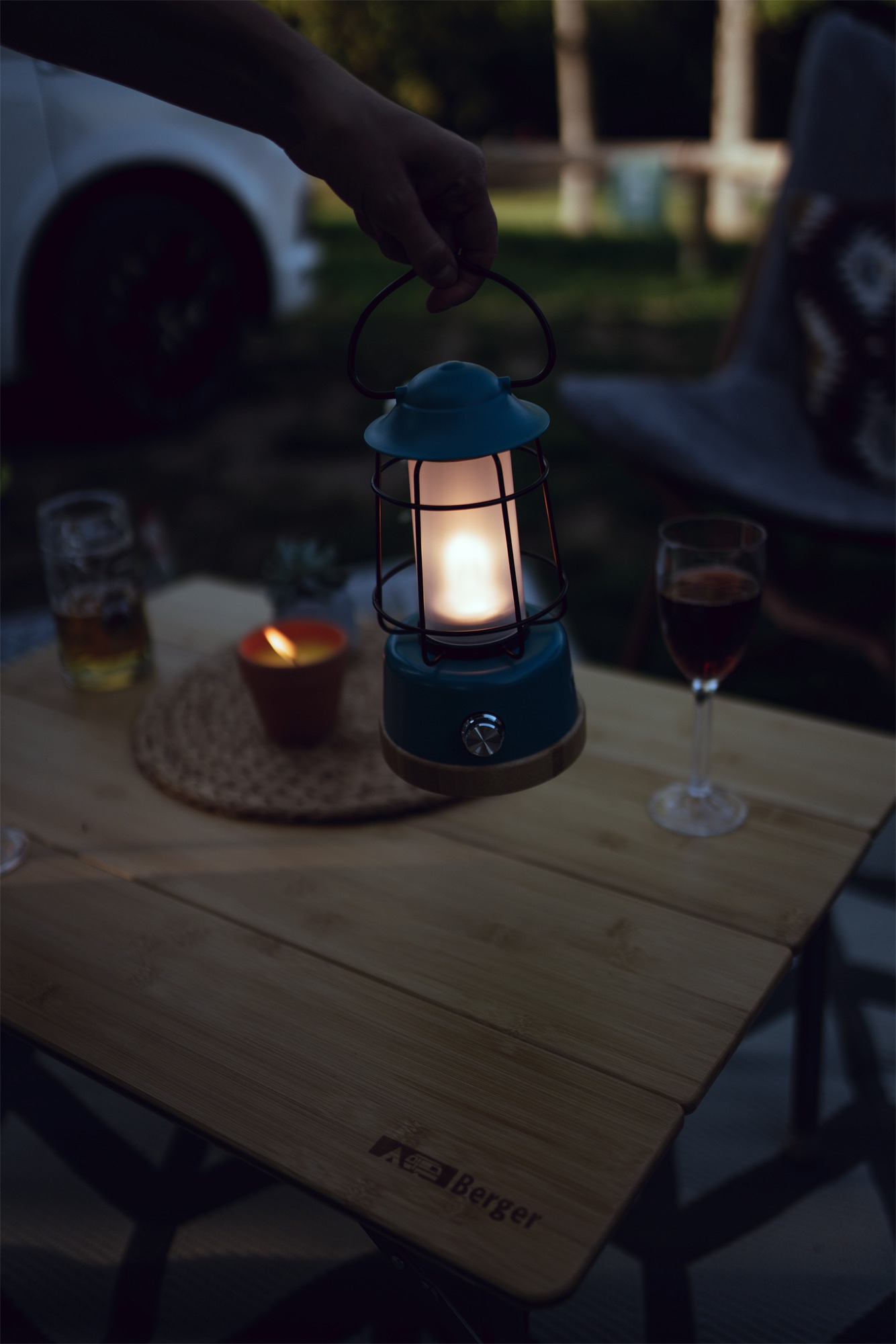 Berger Hopuni LED Campinglaterne mit Dimmfunktion blau