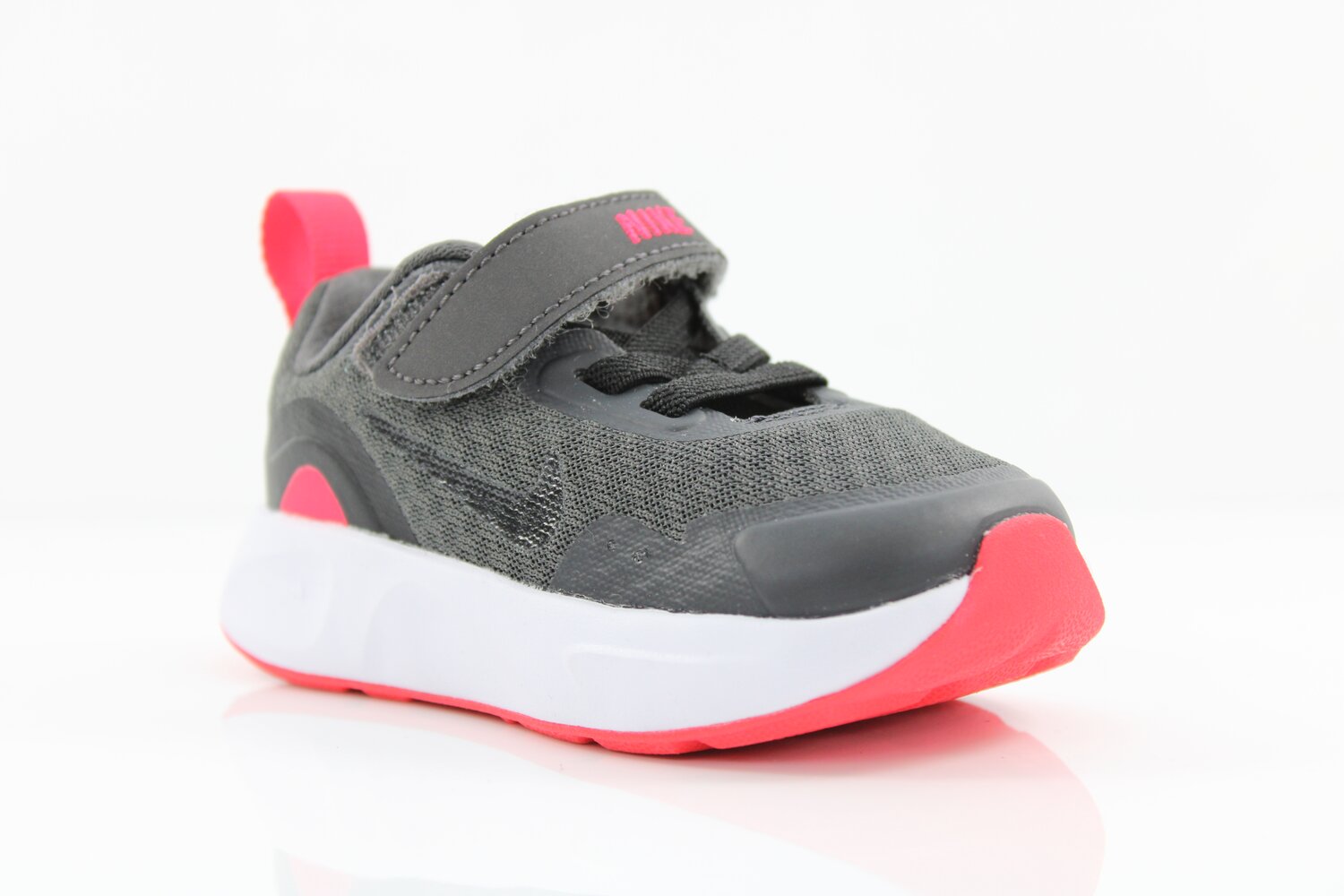 Nike Sneaker