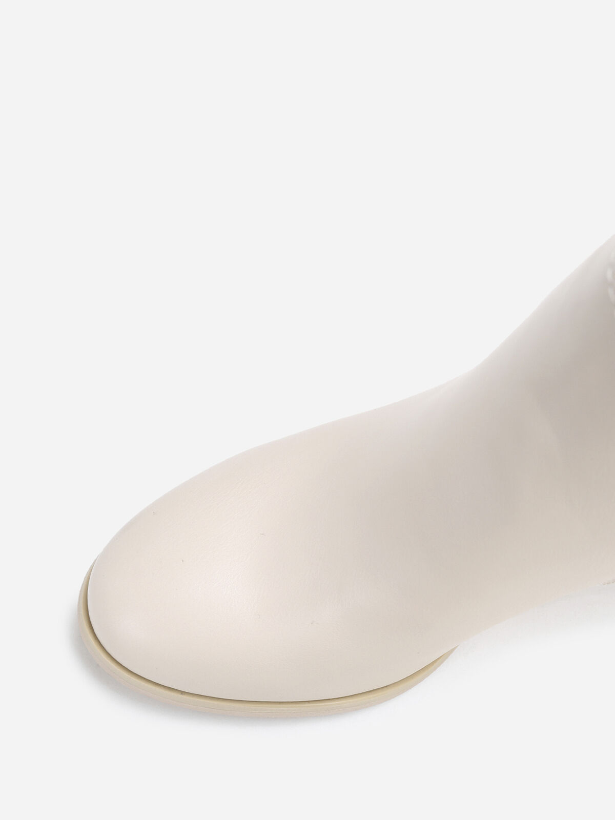 Bottines style chelsea à boucle et détail dorés- Beige