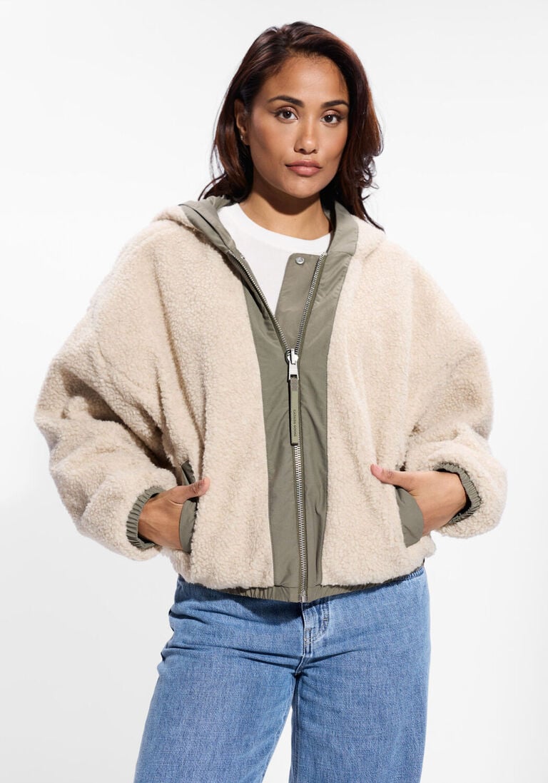 beige canada goose teddy jas alberni reversible fleece