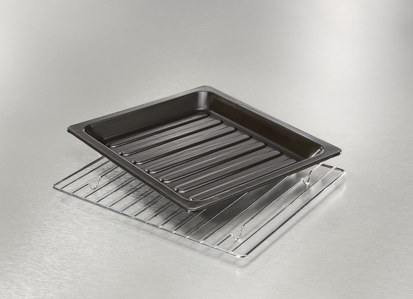 Carrera Backofen mit 25-Liter-Garraum