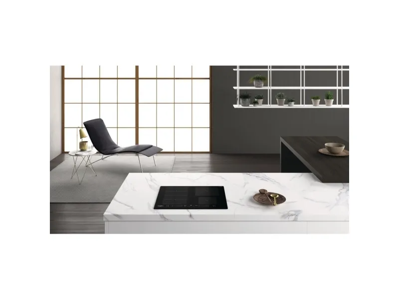 Whirlpool WF S7560 NE, Sort, Indbygget, 60 cm, Zone induktionskogeplade, Keramisk, 4 zone(s)