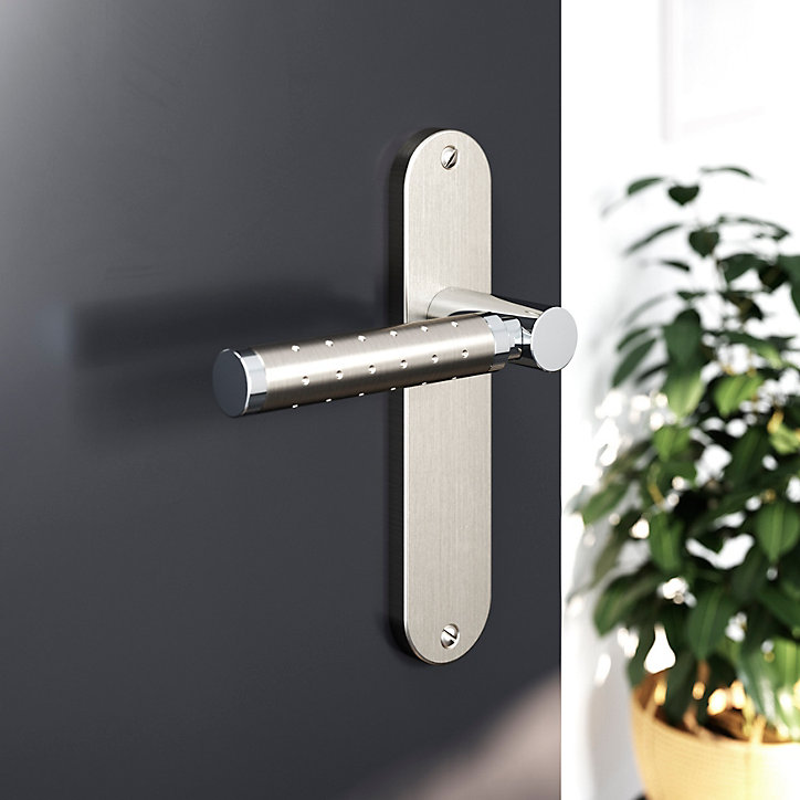 Ensemble poignée sur plaque rond GoodHome Brigg effet chrome et nickel satin gris L.132mm x l.40mm entraxe 165mm