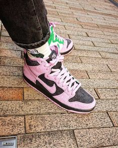 Nike SB Dunk HighInvert Celtics
