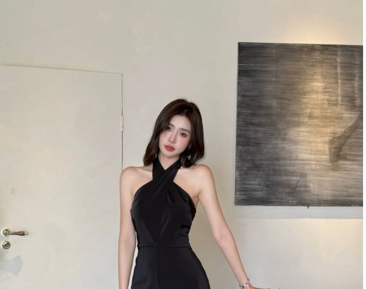 Aurora - Halternek Effen Jumpsuit met Wijde Pijpen