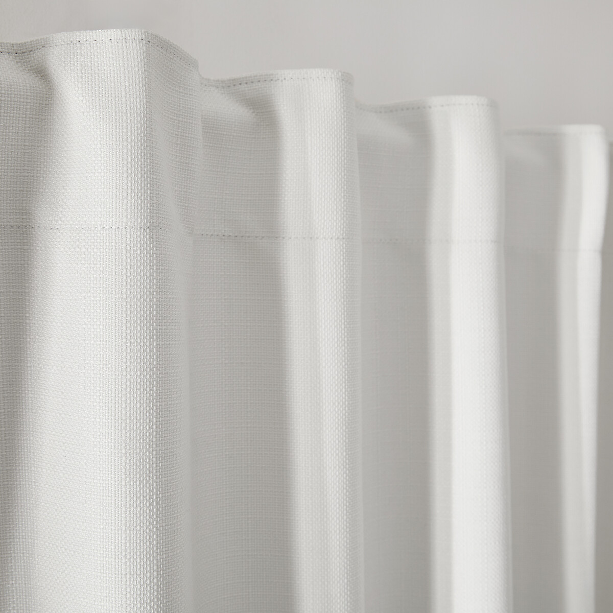 LA REDOUTE INTERIEURS<br>Cortina blackout feita de poliéster reciclado Selecione