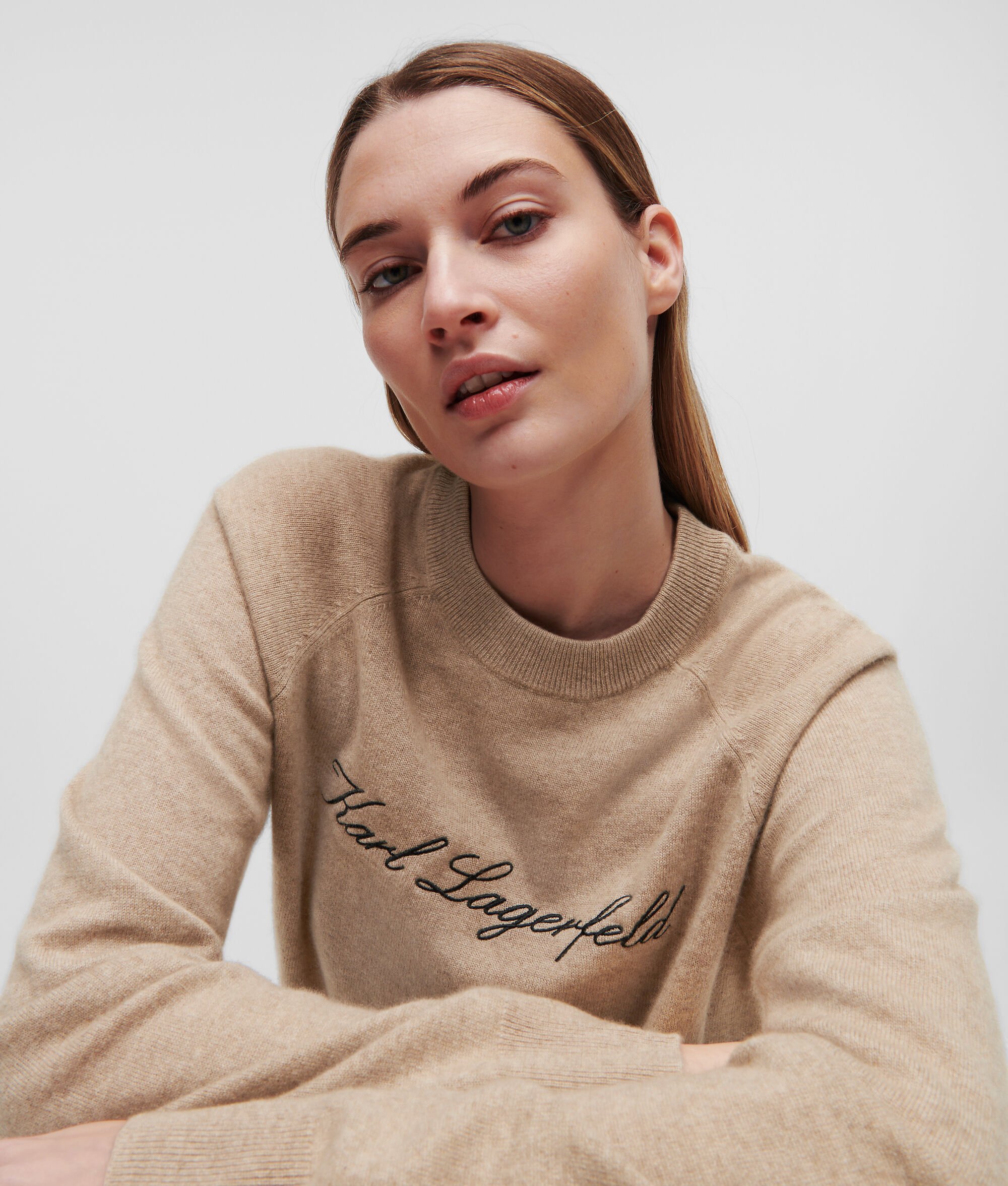 PULL EN CACHEMIRE HOTEL KARL