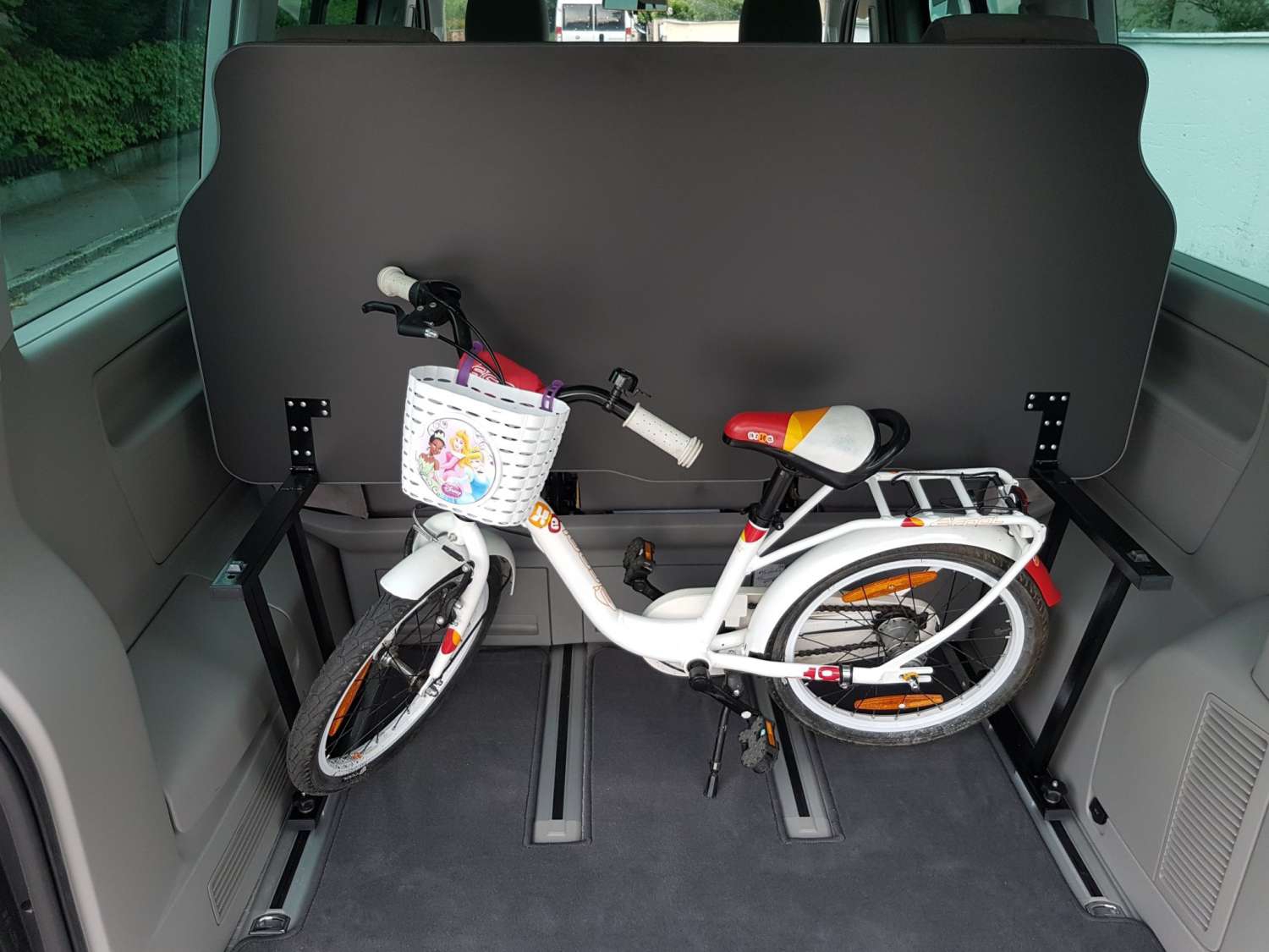 BusBoxx Konsole klappbar Gasdruckdämpfer T5 / T6 Multiflexboard