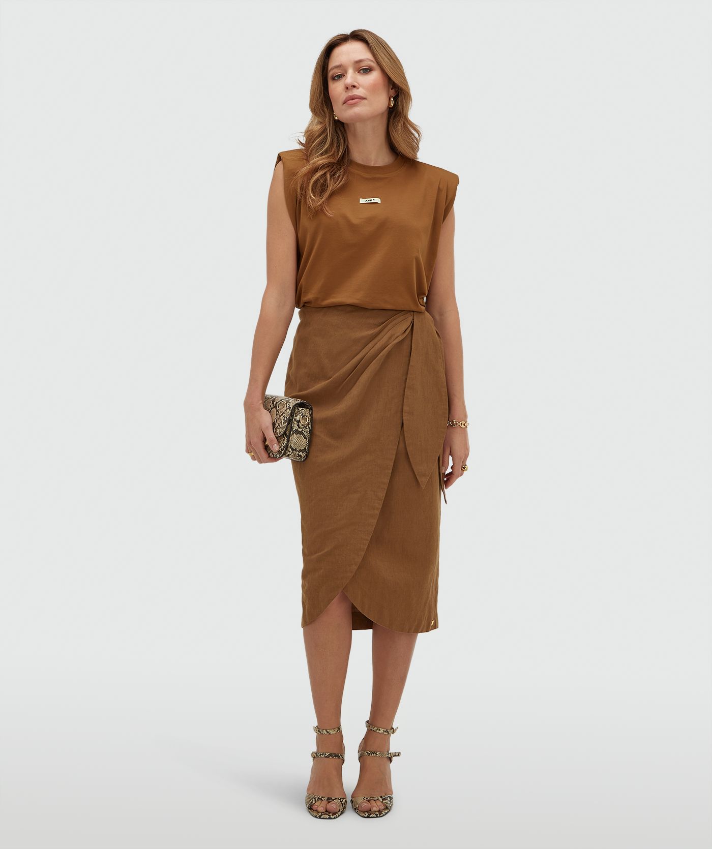 JV-NIJRA overslagrok met striksluiting - mocha brown