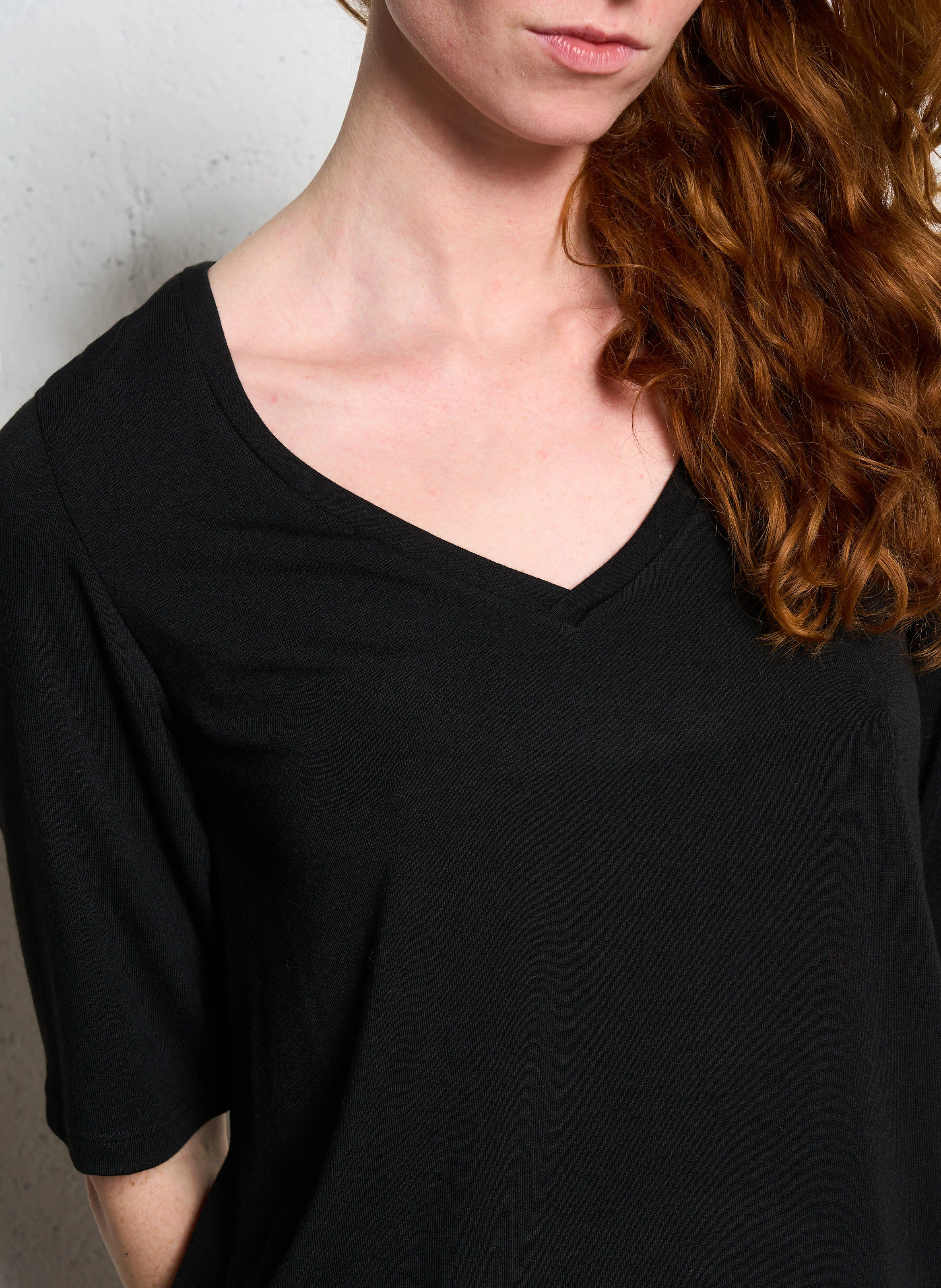 Tee-shirt droit col V | Noir