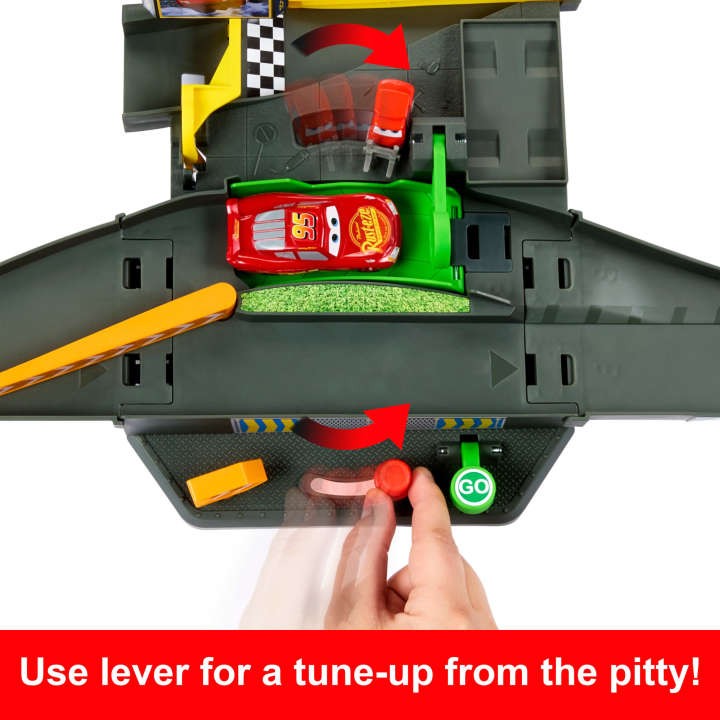 Disney Biler - Piston Cup Action Speedway legesæt (HPD81)