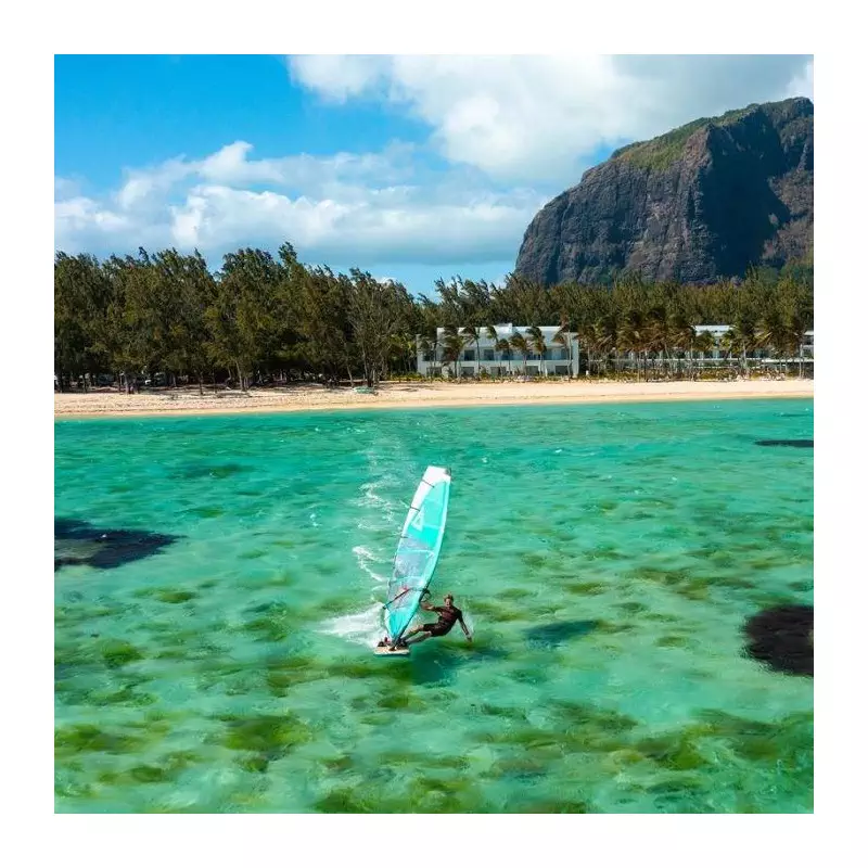 Voile windsurf GUNSAILS Re-Zoom 2025