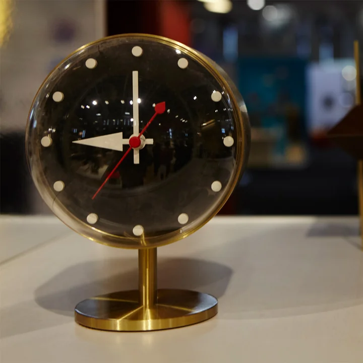 Vitra - Night Clock, Messing