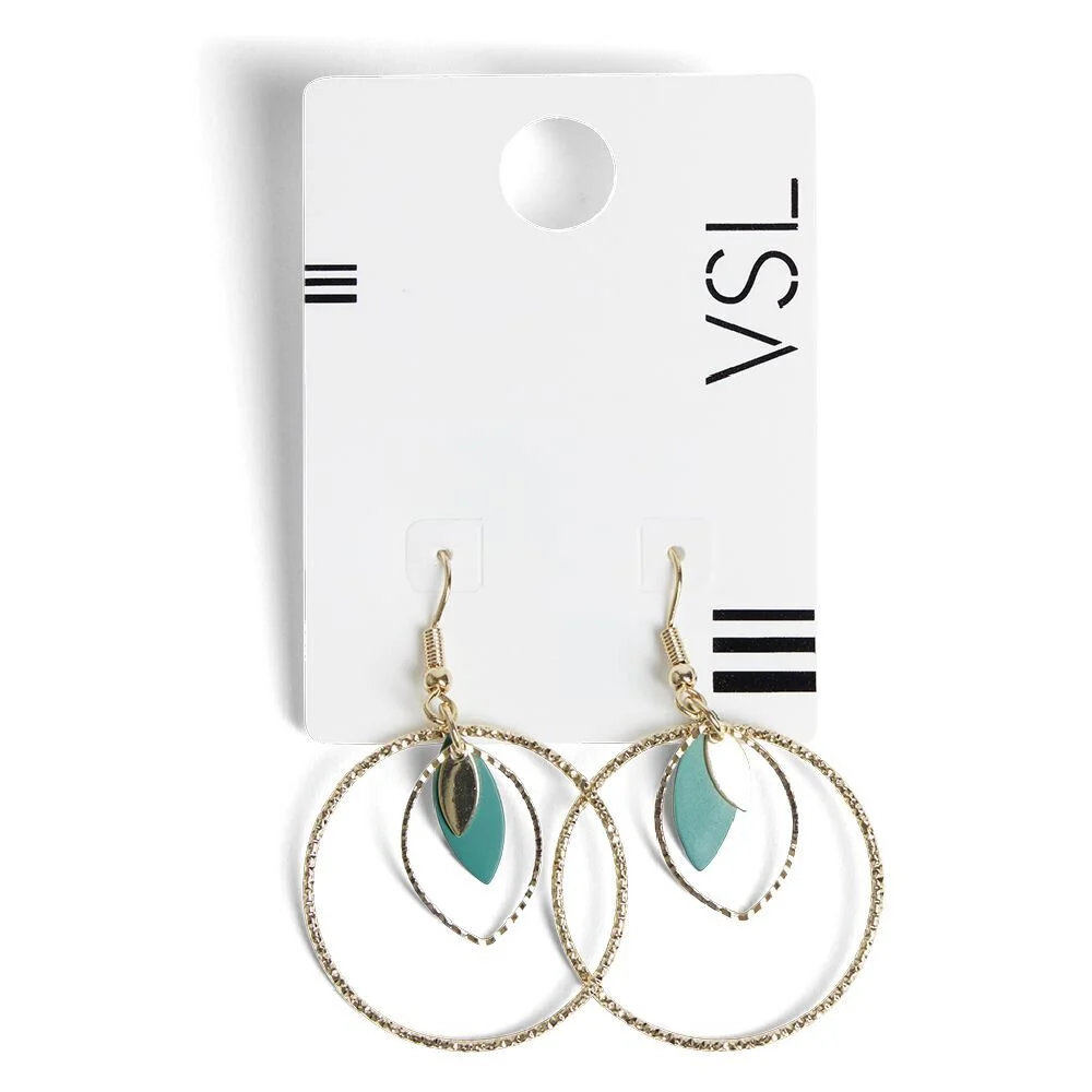 Paire de boucles d'oreilles anneaux et pampilles forme feuille vert et doré