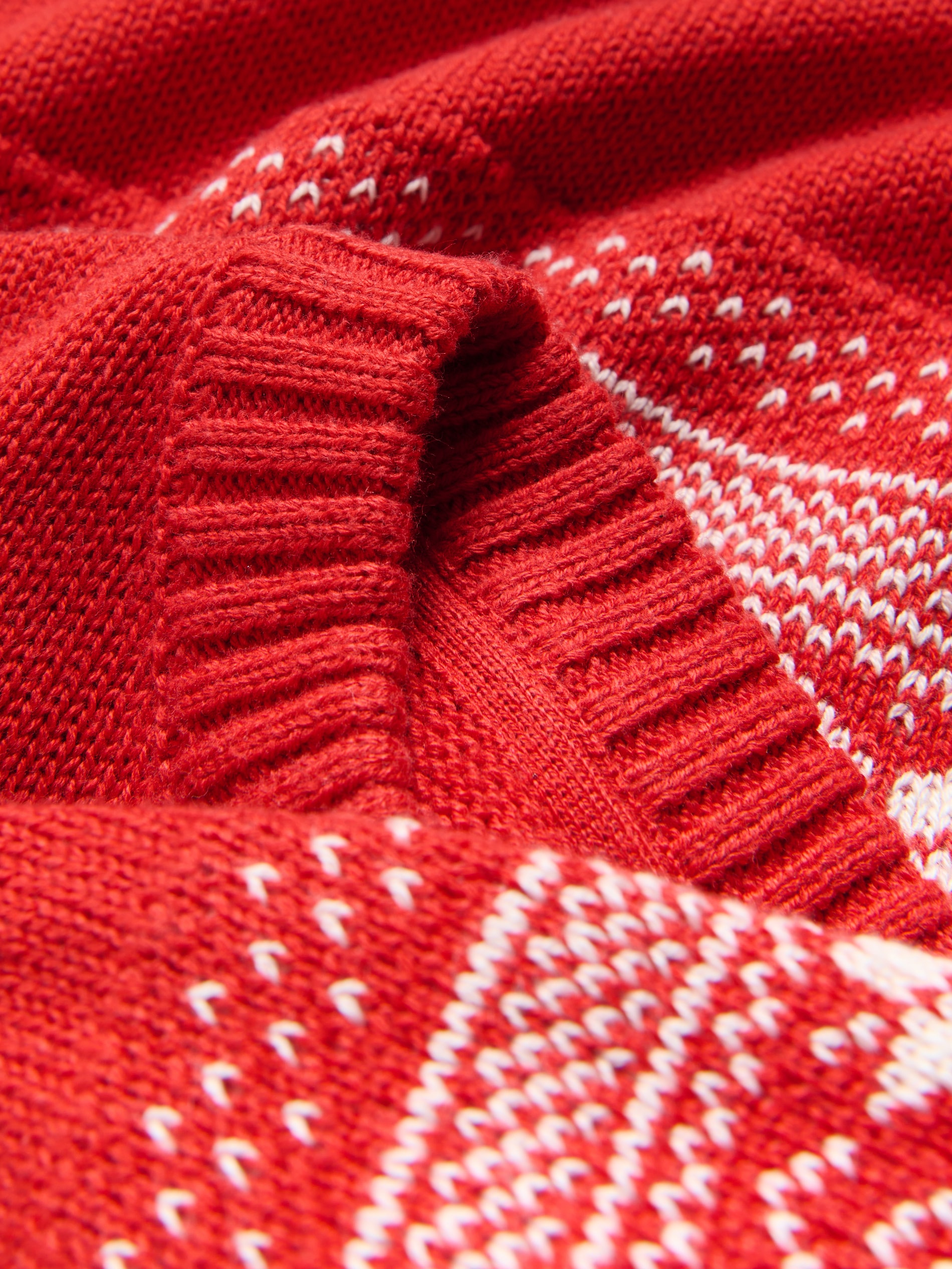 Gemusterter Pullover