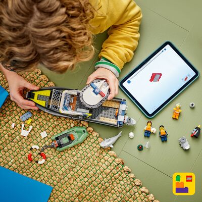 LEGO City 60456 Skurkejakt med politibåt