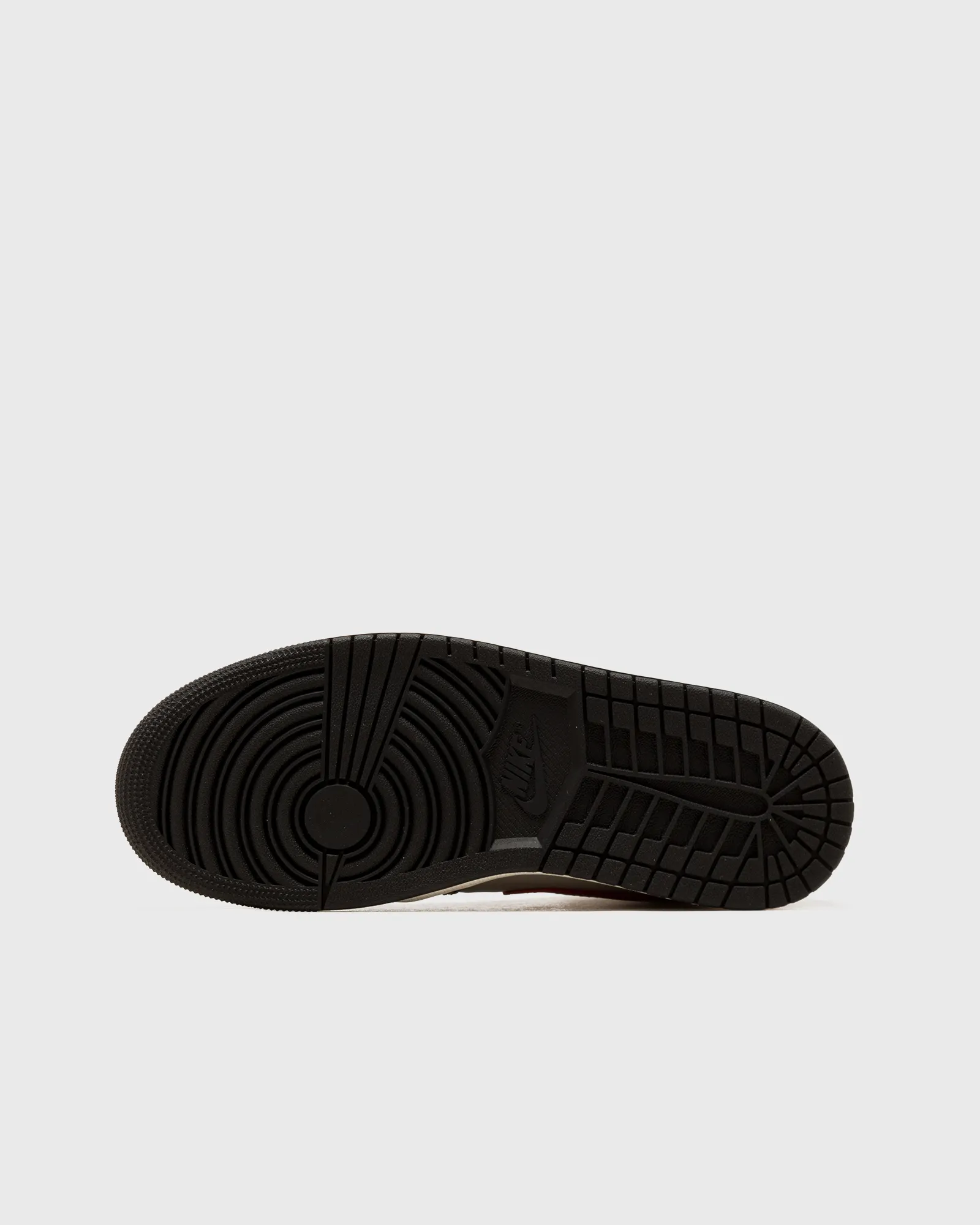 Jordan WMNS AIR JORDAN 1 MID