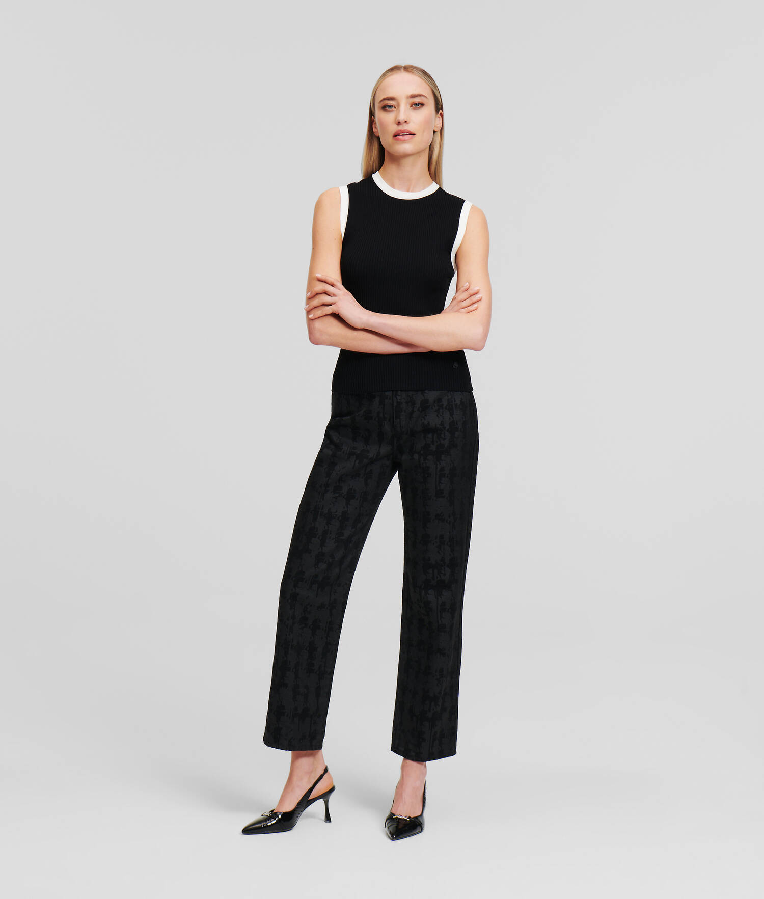 JEAN GIRLFRIEND KARL ESSENTIAL KAMEO