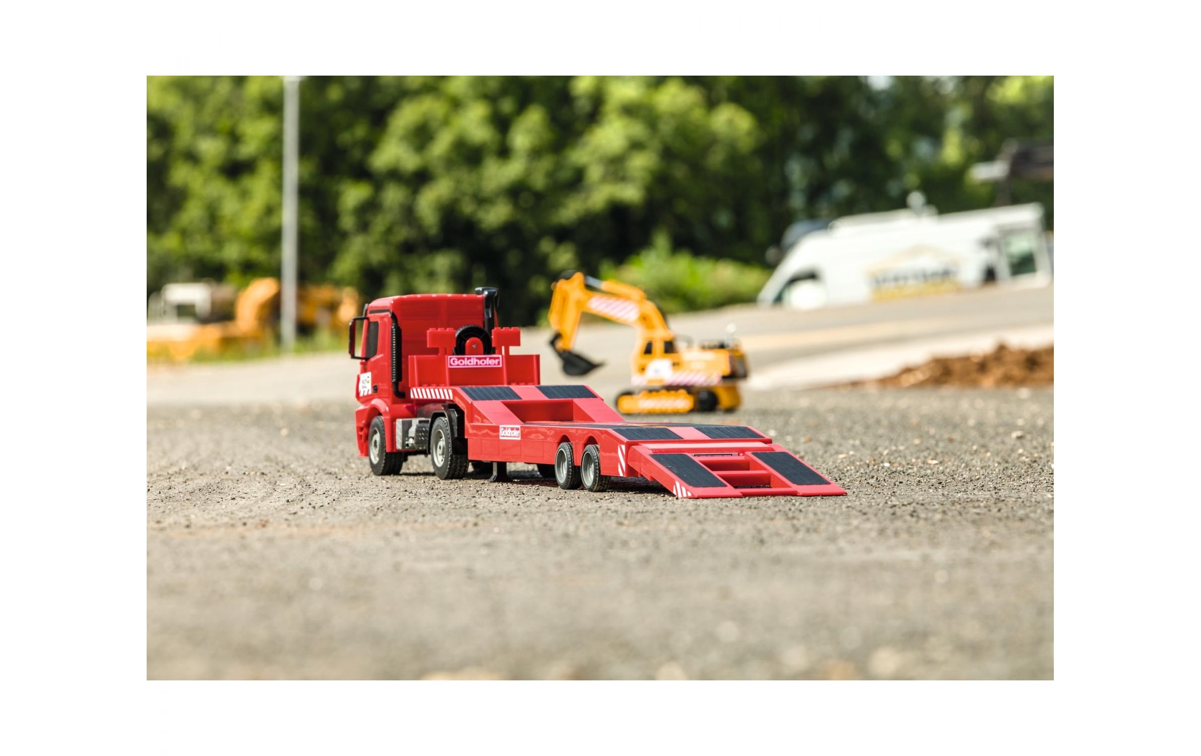 Lastwagen Mercedes-Benz Arocs Goldhofer RTR, 1:20<br>LKW Mercedes Arocs Sattelschlepper mit Tieflader