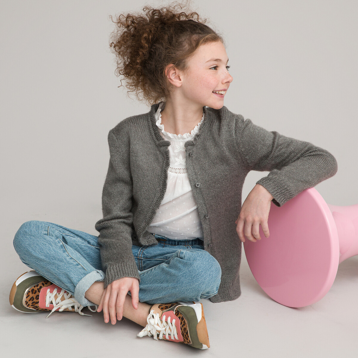 LA REDOUTE COLLECTIONS<br>Cardigã de malha com gola redonda e fechamento por botões, malha fina