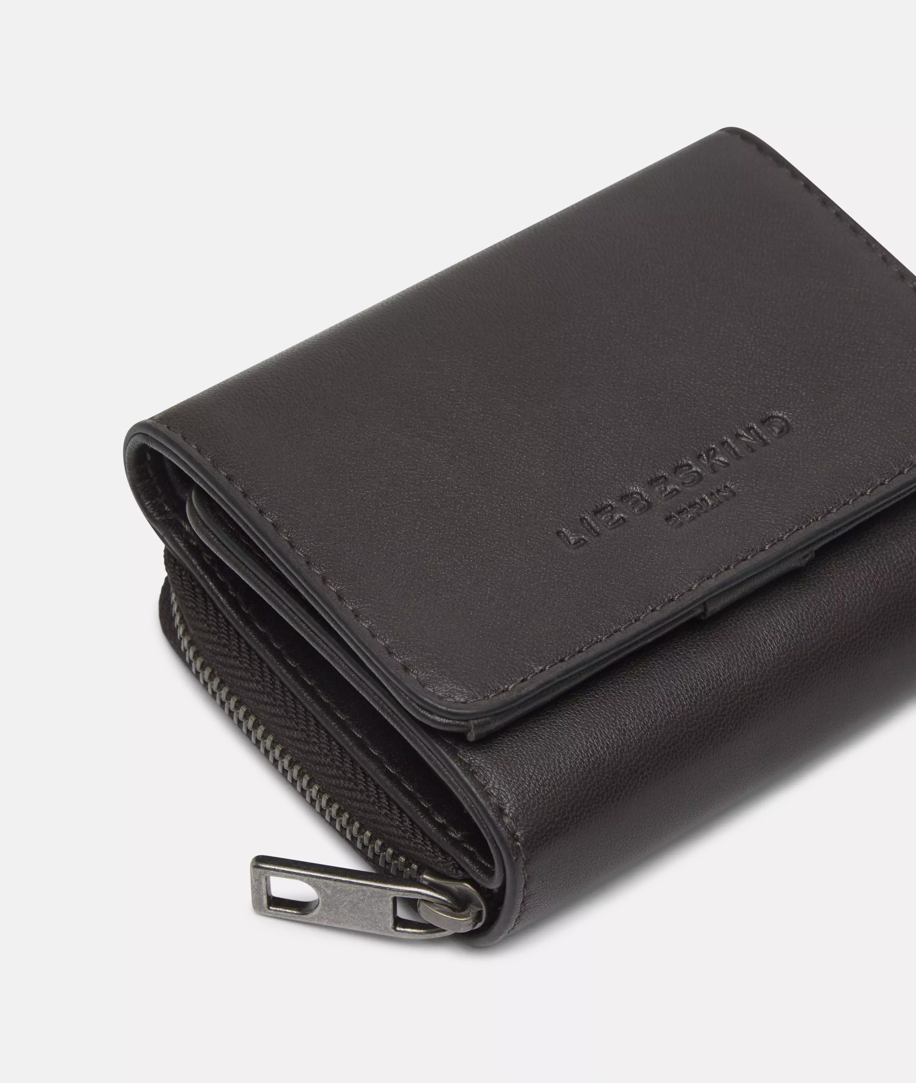 Wallet Spacious wallet made from natural sheepskin