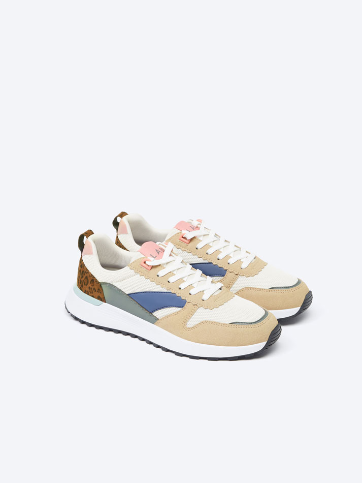 Tênis esportivo urbano - Combinado