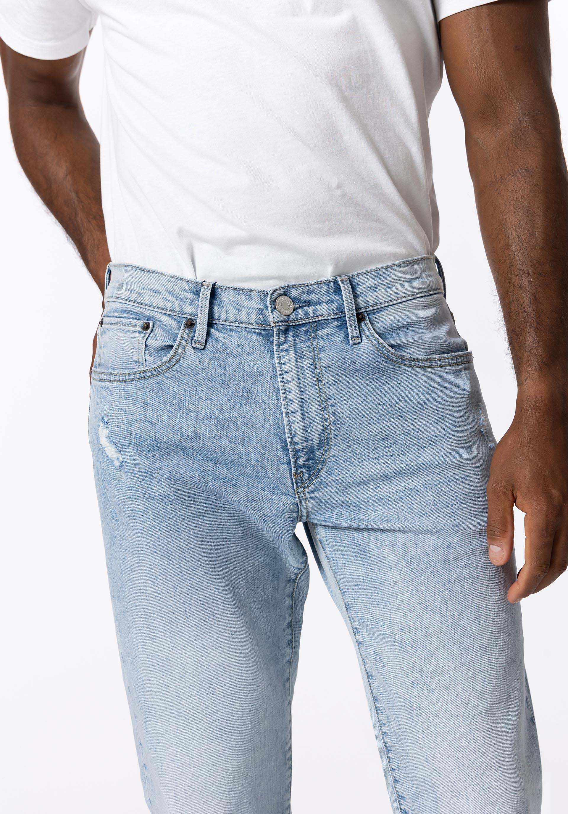 Jeans Dylan Tapered Slim Fit com Rasgões