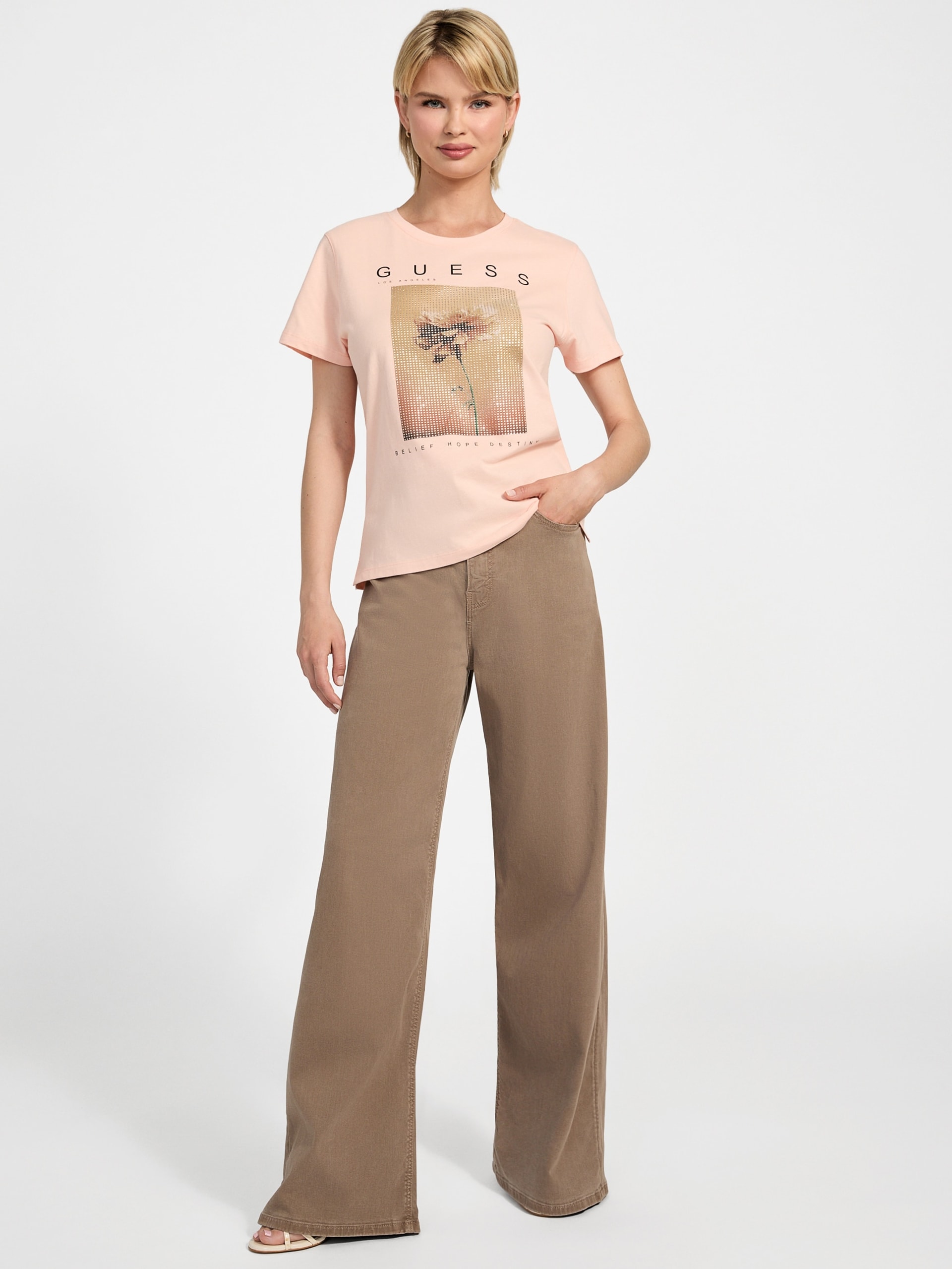 Camiseta com estampa de strass