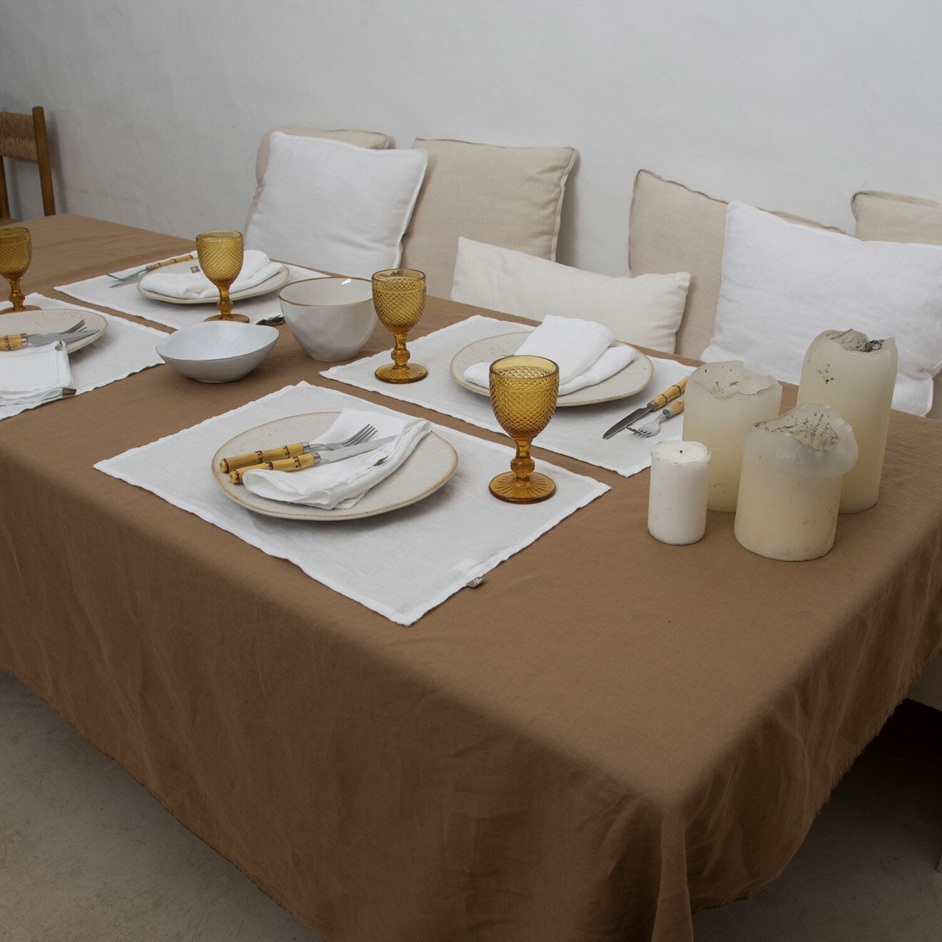 Febronie Nappe en Lin lavé Hortense caramel