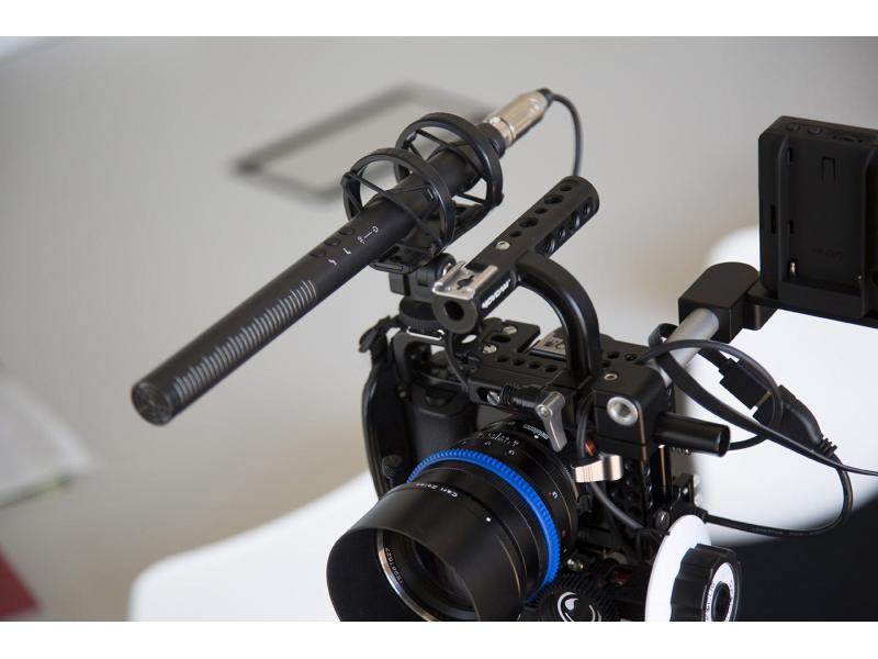Rode Mikrofon NTG-4 Richtrohrkondensatormikrofon mit integriertem Akku