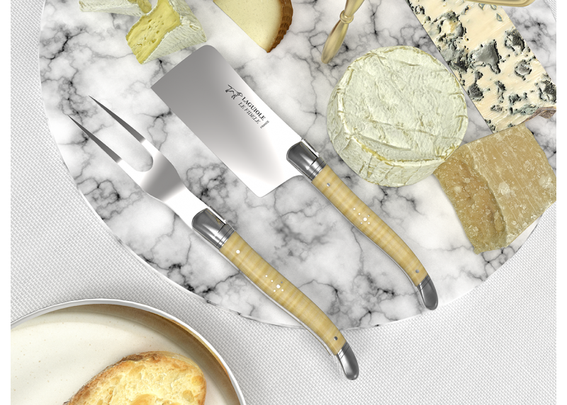 Service à fromage Laguiole avec un manche en érable onde et mitres en acier inoxydable