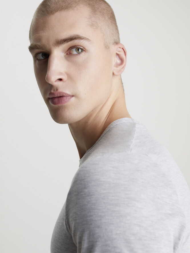 Calvin Klein S/S CREW NECK P7a