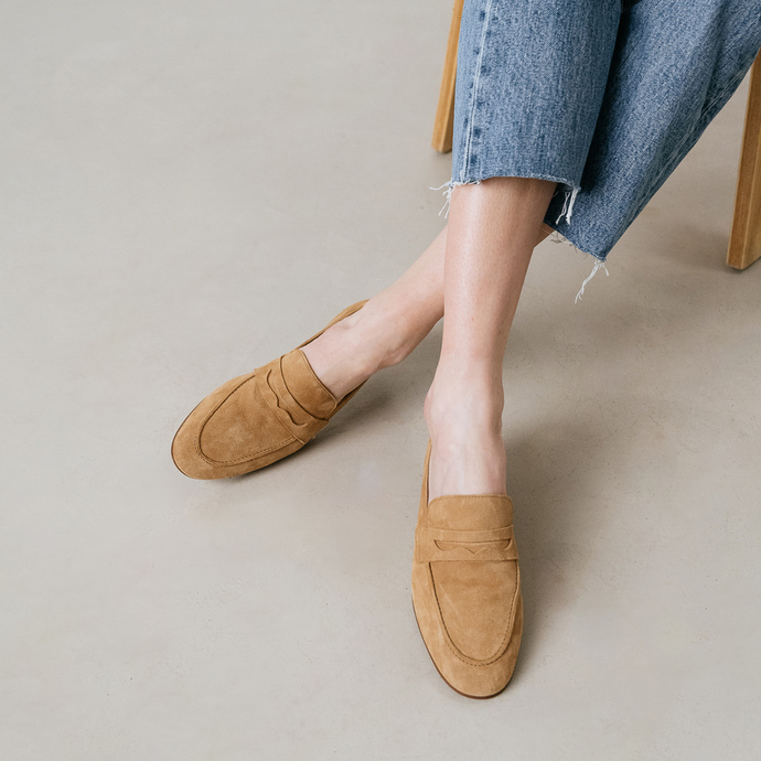 Mocassins à bouts ronds  en velours camel