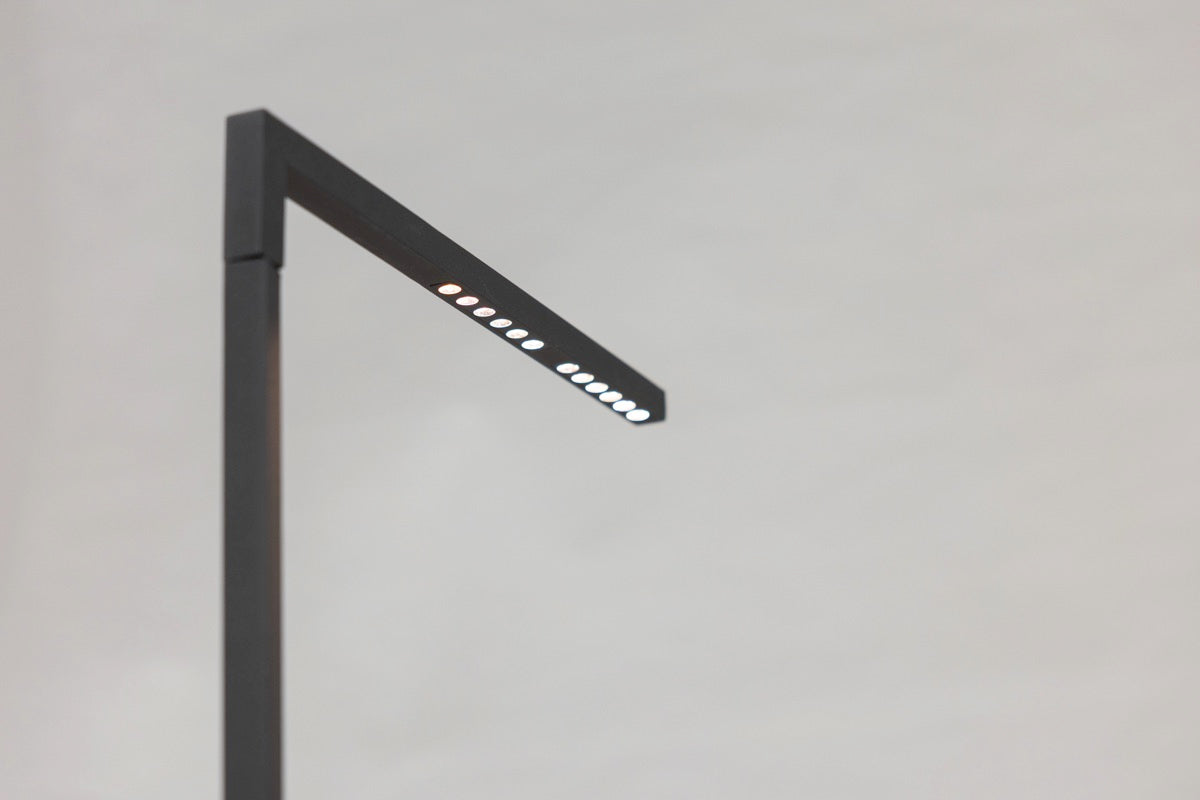 ETH Sem leeslamp LED dimbaar 10W 2700k 600Lm zwart