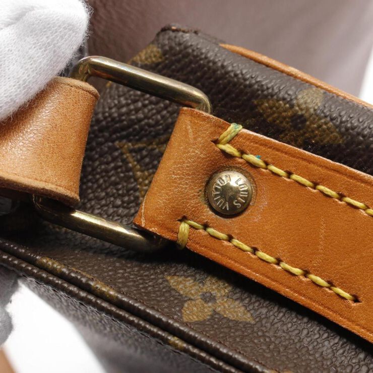 Louis Vuitton Vintage Louis Vuitton Cartouchiere Brown