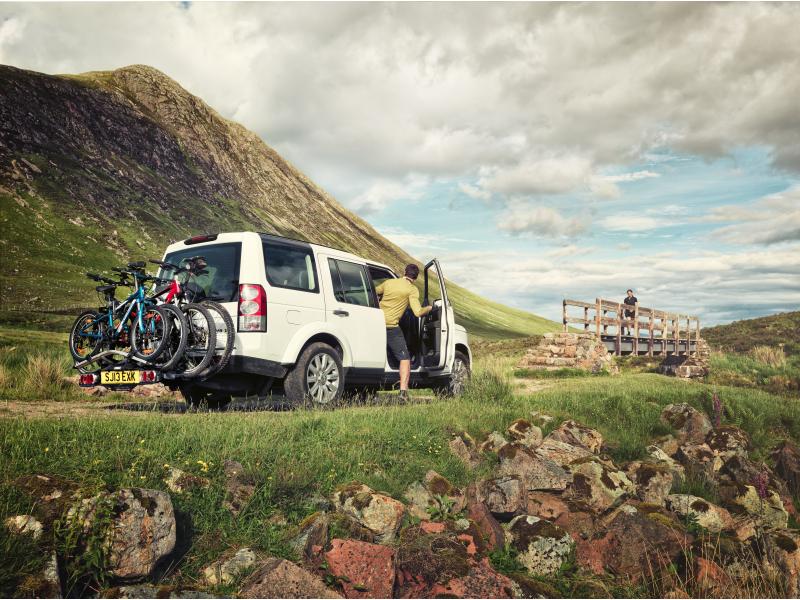 Thule Anhängerkupplungsträger VeloCompact 924 Kompakter und leichter Fahrradträger für den Alltagsgebrauch
