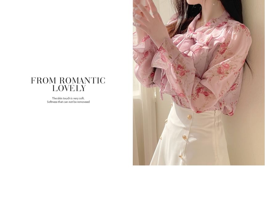MELLO - Blouse met pofmouwen, strikhals en bloemenruffle