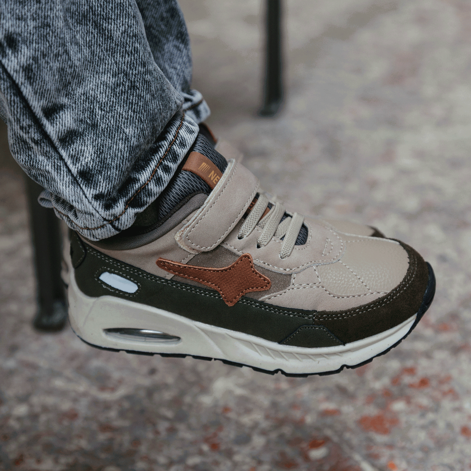 Shoesme beige met groene sneaker Microfiber nubuck, Suède | Jongens schoene