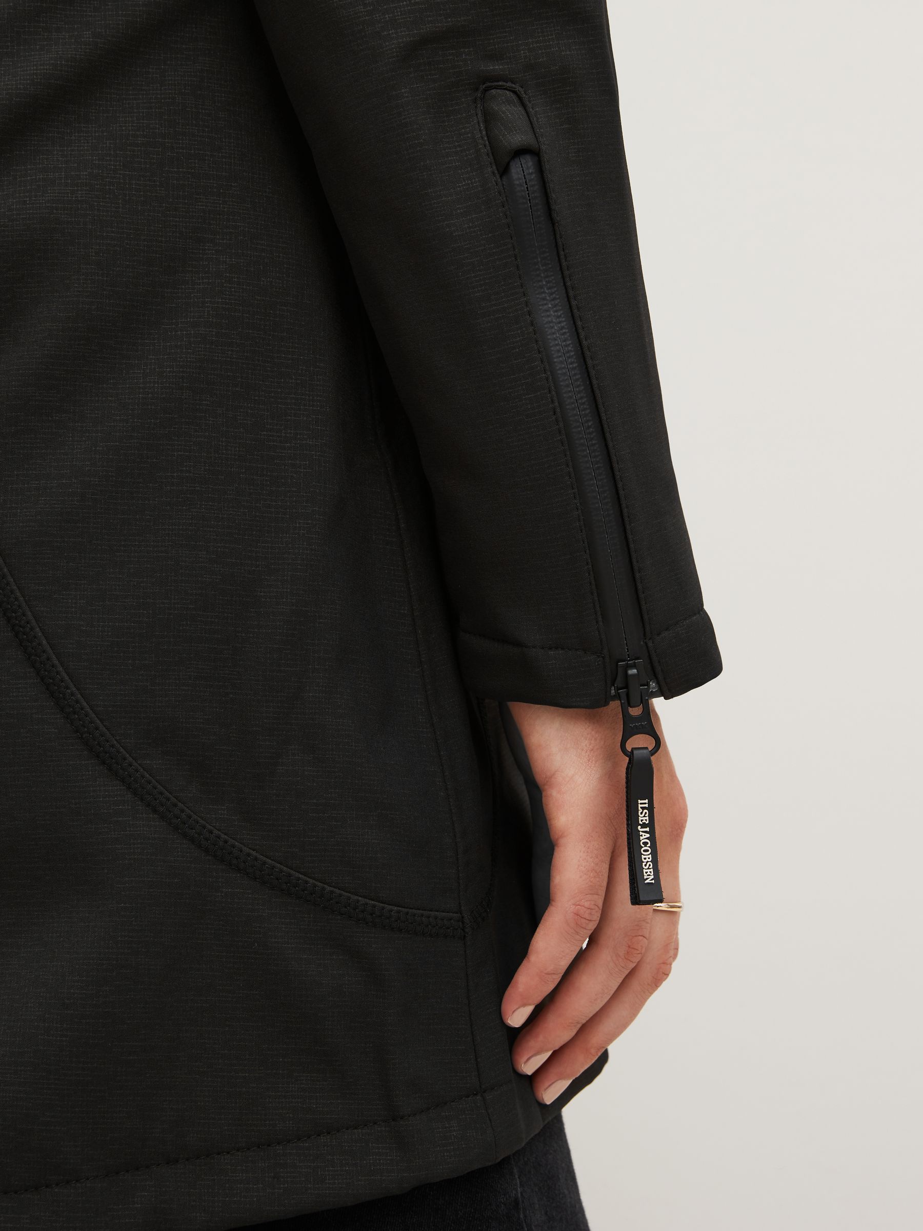 Zwart - Ilse Jacobsen waterdichte functionele softshell regenjas