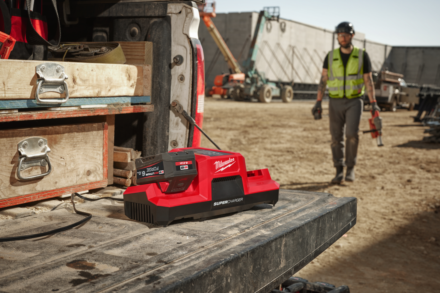 Milwaukee M18 DBSC 18V Li-ion accu duolader