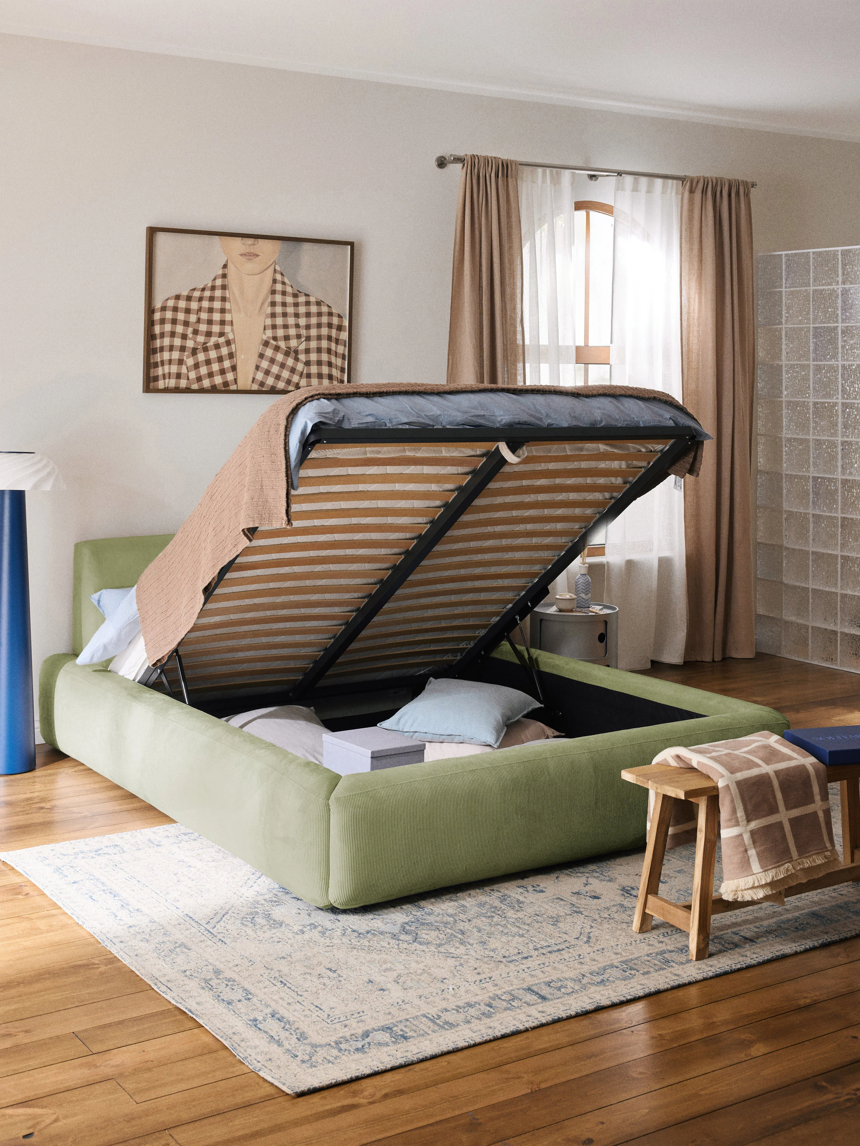 Gestoffeerd bed Melva met opbergruimte