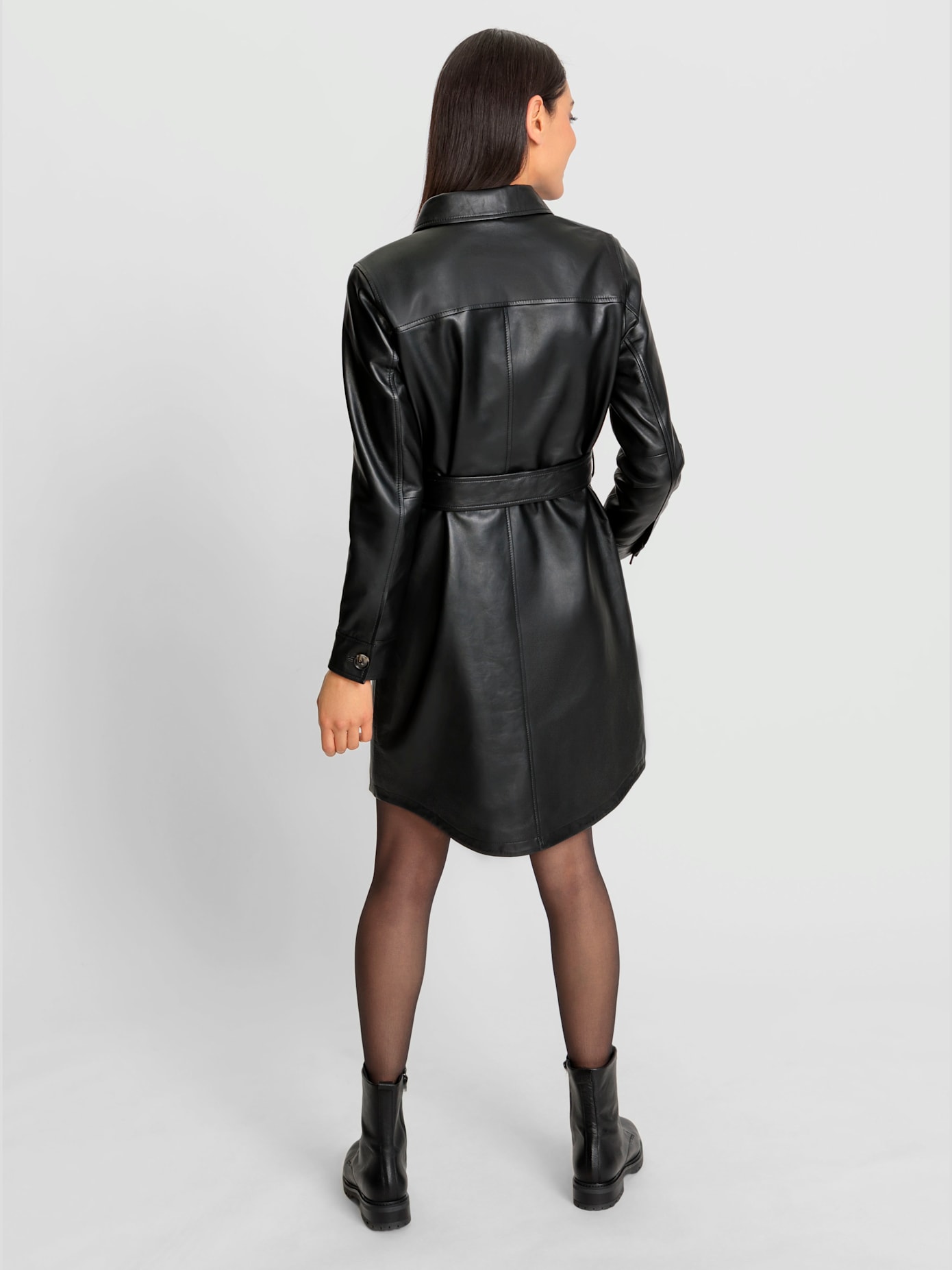 Robe en cuir pur cuir d'agneau nappa