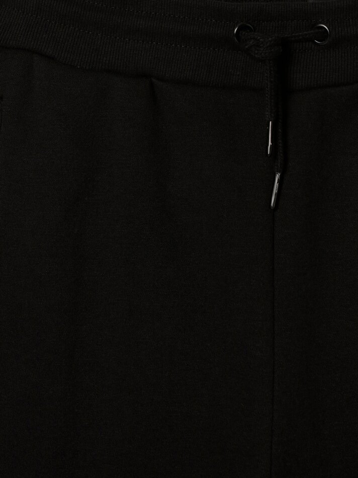 Calça jogger básica - Preta