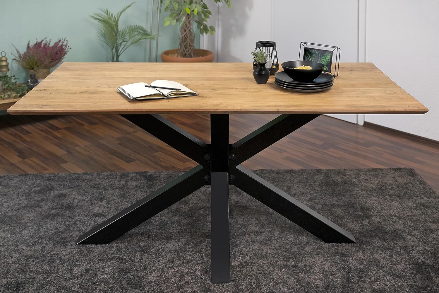 SAM Esstisch 120x80 cm Abby, Akazienholz massiv + naturfarben, Esszimmertisch mit Schweizer Kante, Spider-Metallgestell Schwarz, massiver Holztisch, Tischplatte 26mm