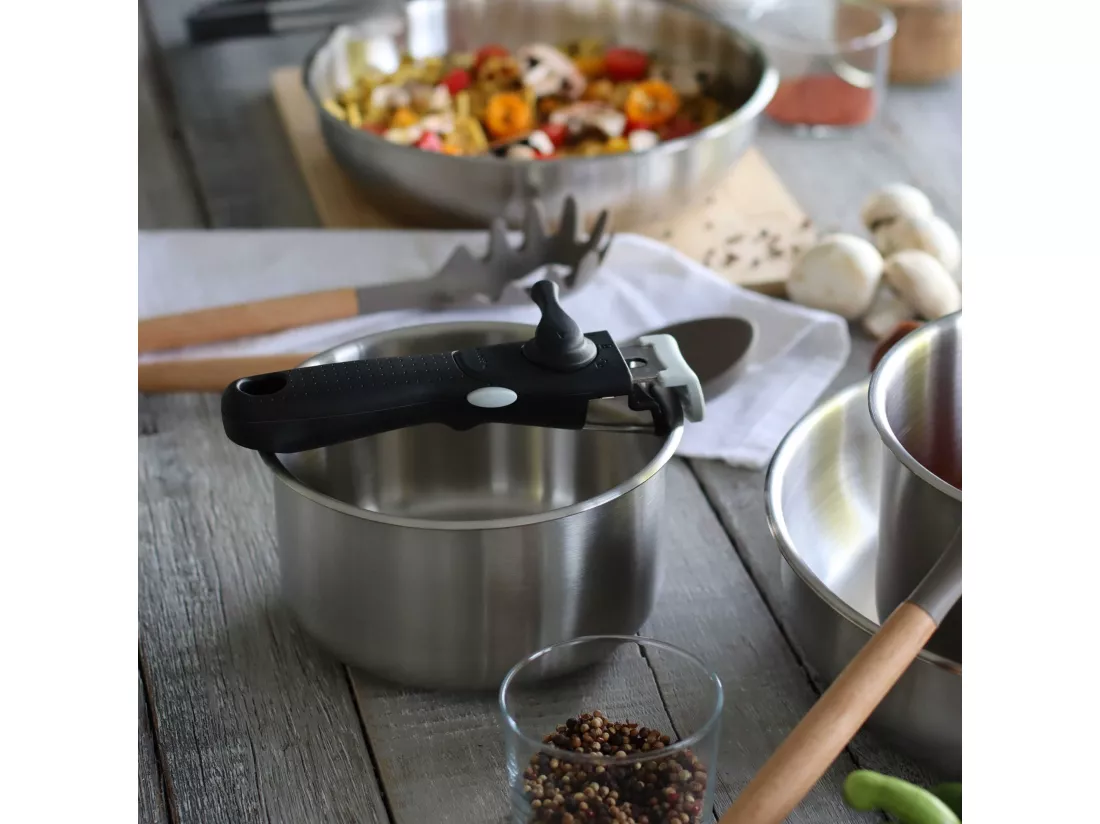 Menastyl - Casserole Amovible 18cm Iris En Inox Et Induction