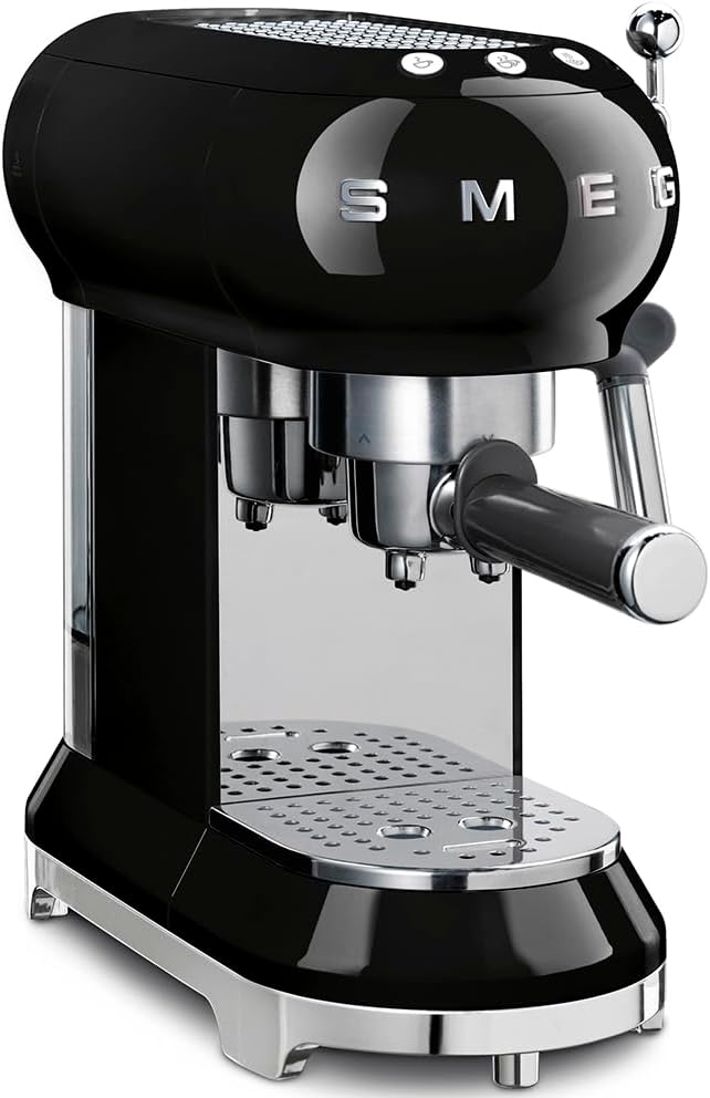 Smeg, ECF01WHEU Manual Espresso -Maschine, Cappuccino -System, Thermoblock, große Tassengehäuse und Doppelkaffeefunktion, 1 l Wassertank, kompakte Abmessungen, 1350W, Weiß