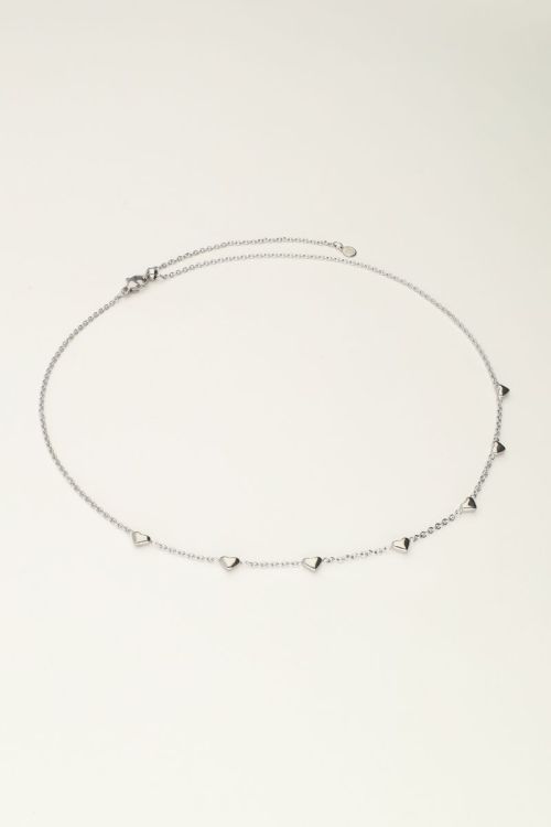 Ketting met kleine hartjes