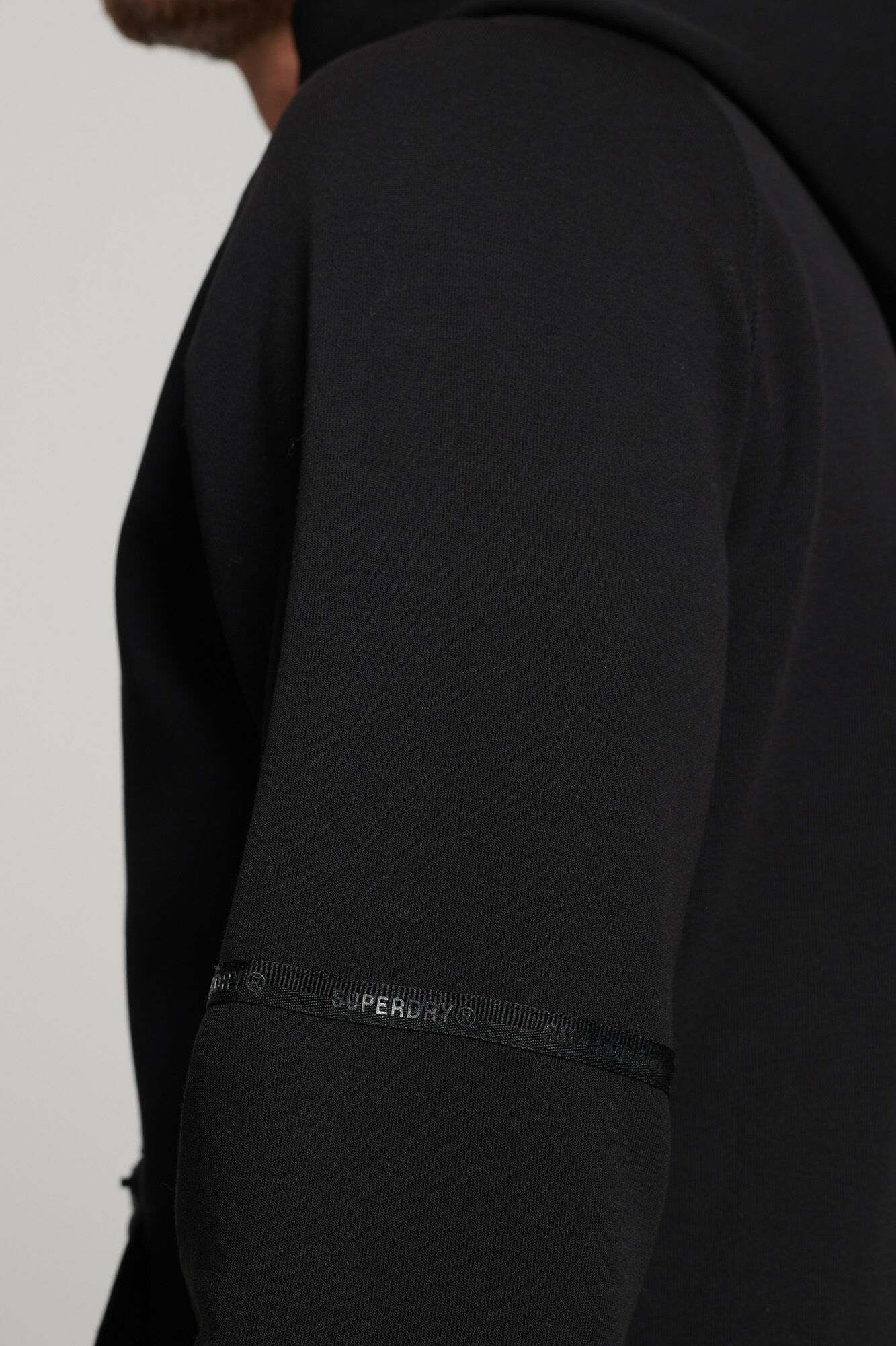 Sudadera Code Tech Hood - preto
