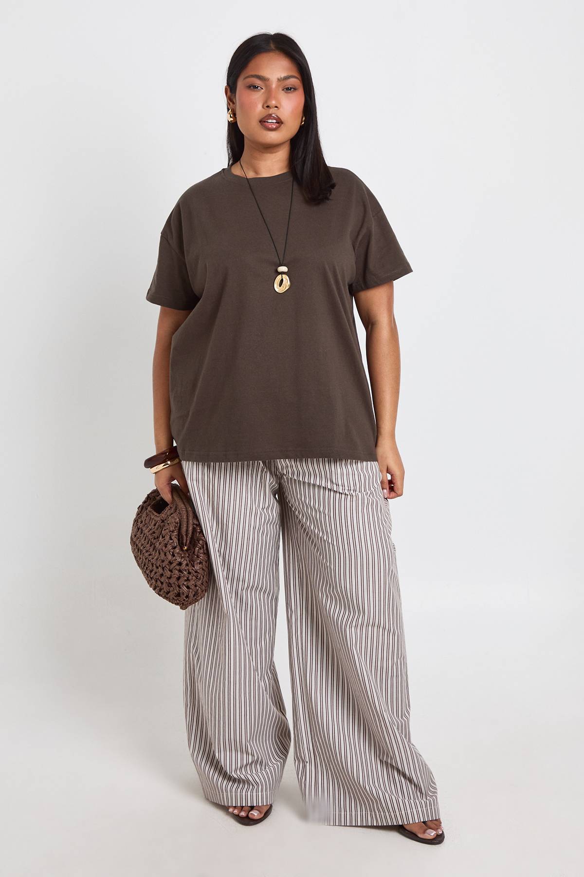 boohoo T-shirt Grande Taille À Manches Courtes Oversize Basic