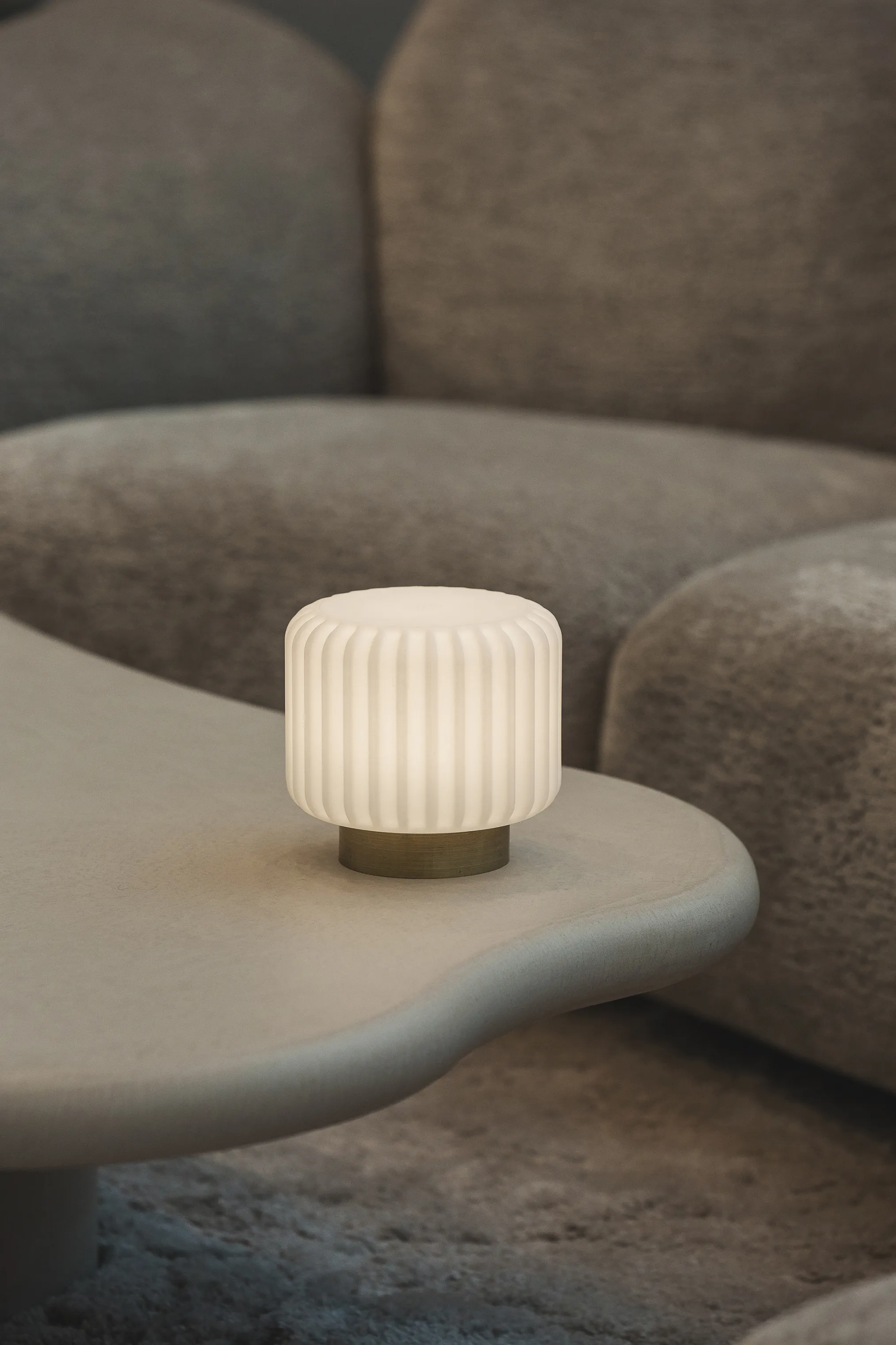 Atelier Pierre since 1968 Dentelles Bordlampe